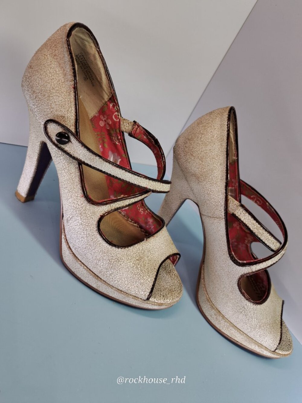 Kenzie CrazyCat Pinup Heels in Bone 6.5 - Picture 7 of 16